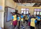 Mengajar dengan Hati di Iwur, Satgas Yonif 734/SNS Nyalakan Mimpi Anak Papua