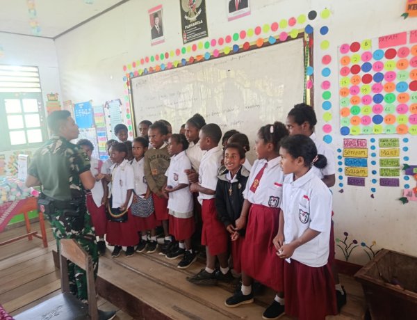 TNI Mengajar di Okpol, Yonif 734/SNS Kobarkan Semangat Belajar Anak Papua